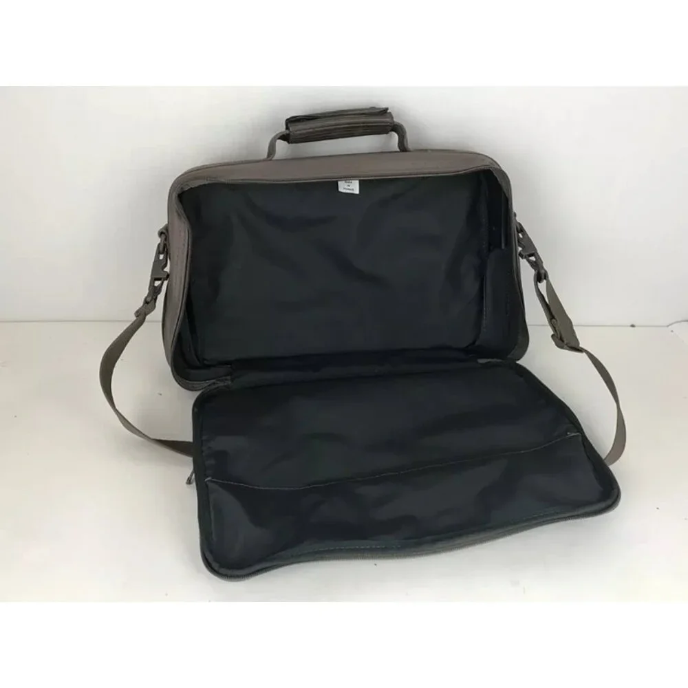 Delsey Unisex Adults Brown Detachable‎ Strap Document Case Briefcase Size Medium